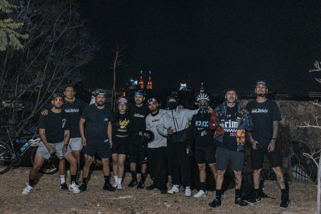 Ciclista urbano, foto nocturna